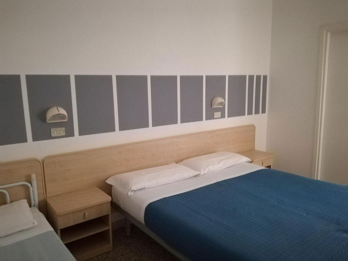 Hotel Serafini Rimini Luaran gambar